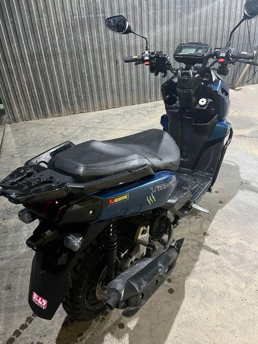 Продам мопед танк