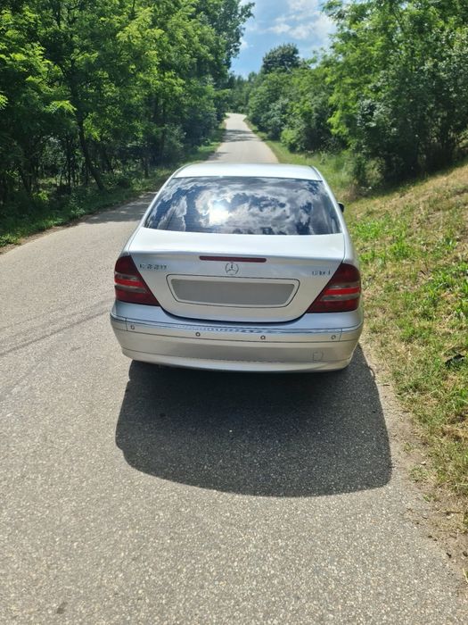 Mercedes Benz clasa C în perfecta stare de funcționare