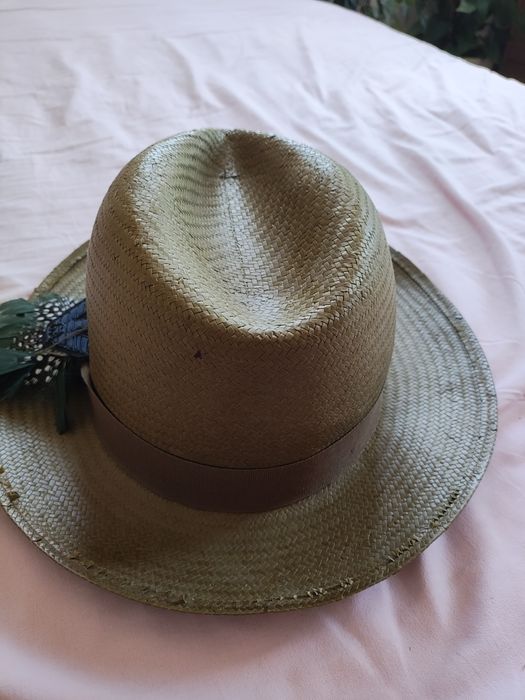 Armani сламена шапка