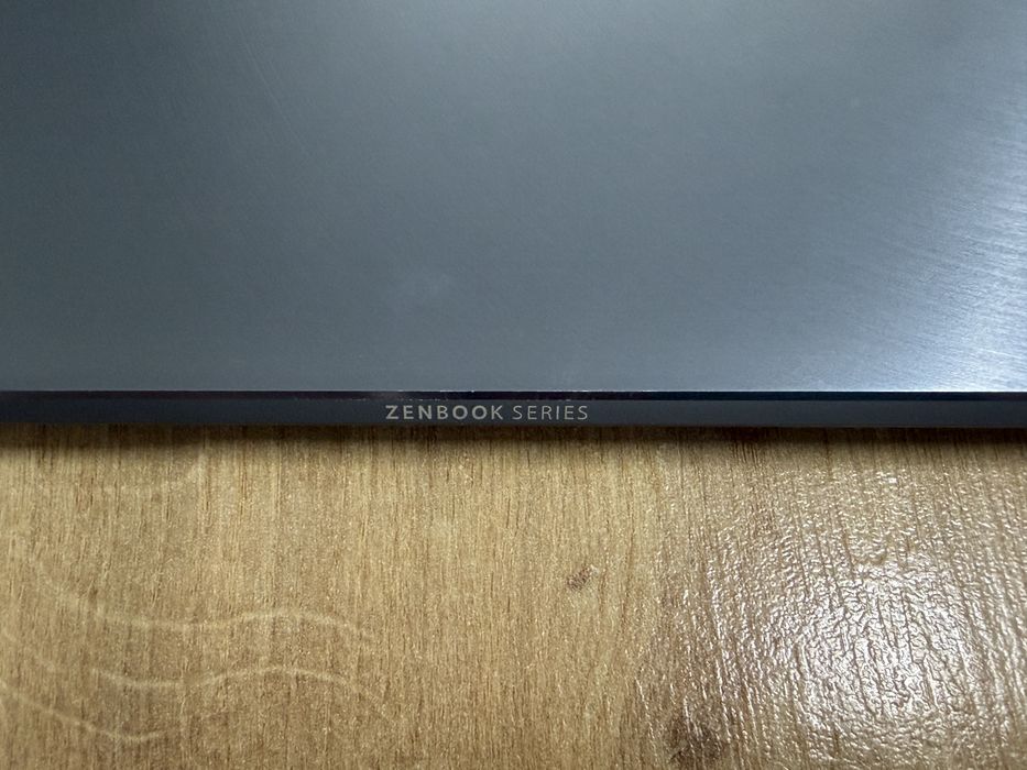 Laptop asus oled 13 inch