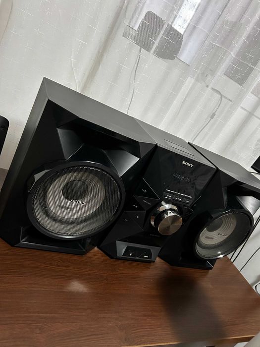 Combină muzicală Sony MHC-EC719iP