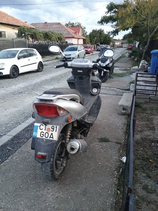 Maxi scuter kymco 125 cc