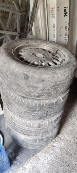 Продам комплект дисков от бмв r16