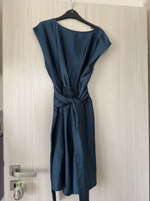 Rochie albastra eleganta H&M 40