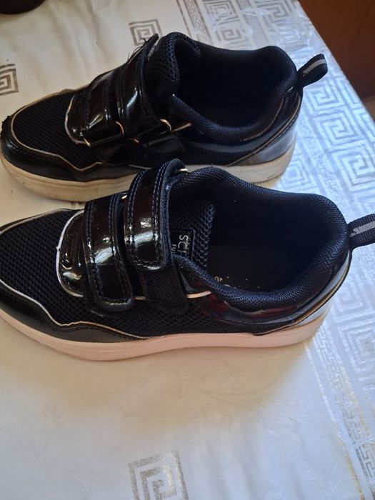 Кроссовки 28--30---31 размеры