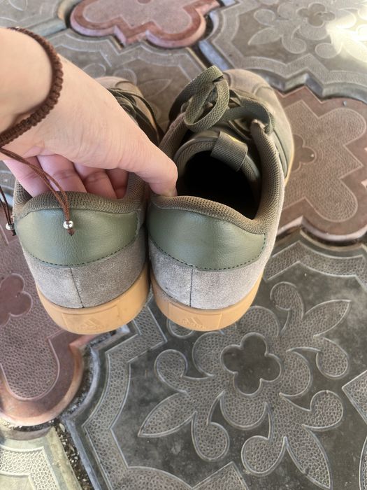 Маратонки Adidas 42.5