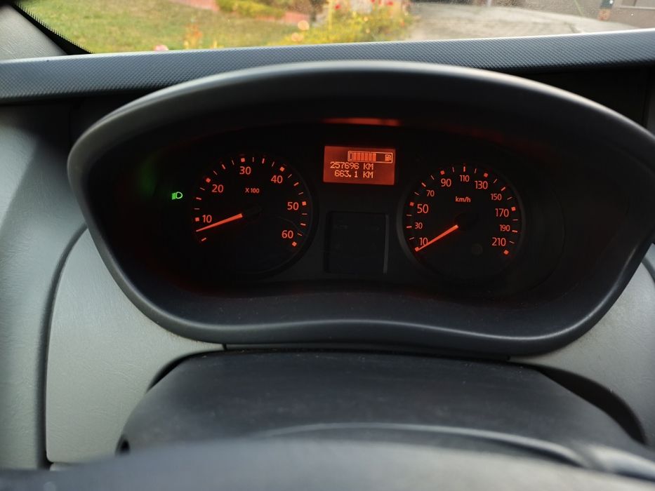 Nissan Primastar Trafic Vivaro