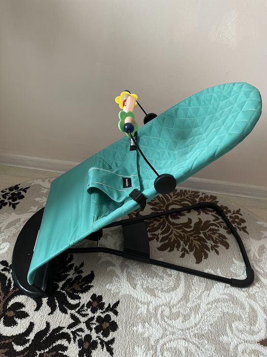 Продается шезлонг детский