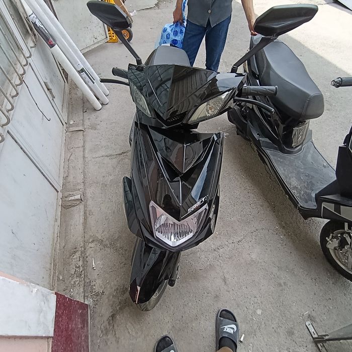 Skuter holat alo
