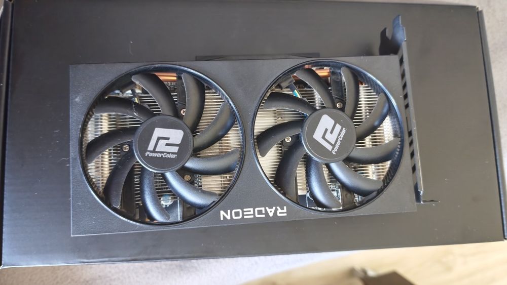 Продавам видеокарта Powercolor RX6600 8Gb DDR6
