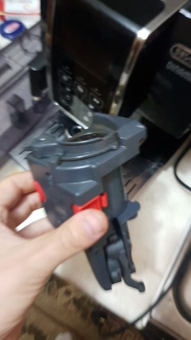 Кофемашина Delonghi Dinamica