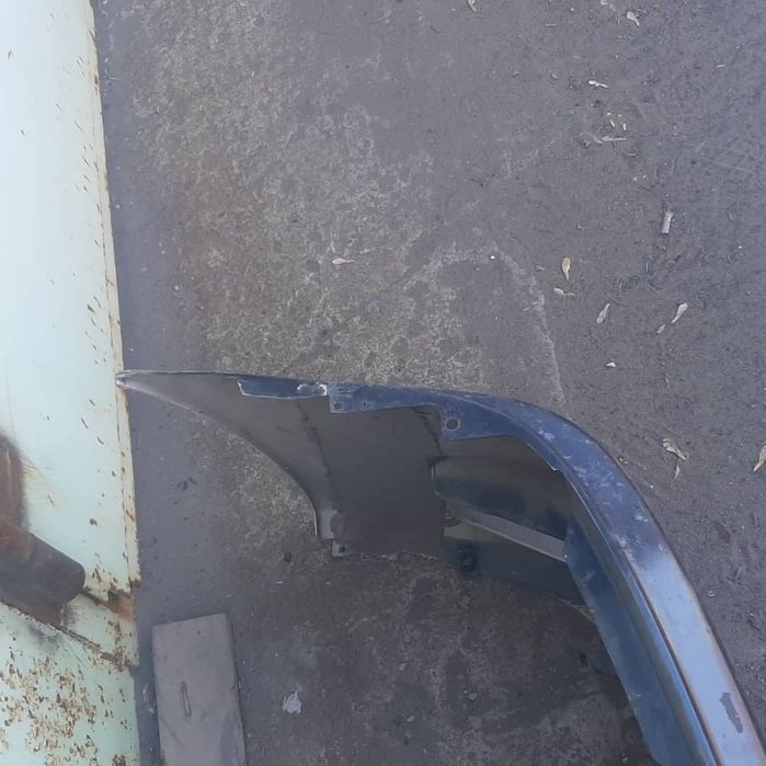 Бампер на тоету cresta90