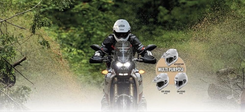 Чисто нова Arai Tour-X5 Black Frost XL премиум каска за мотор