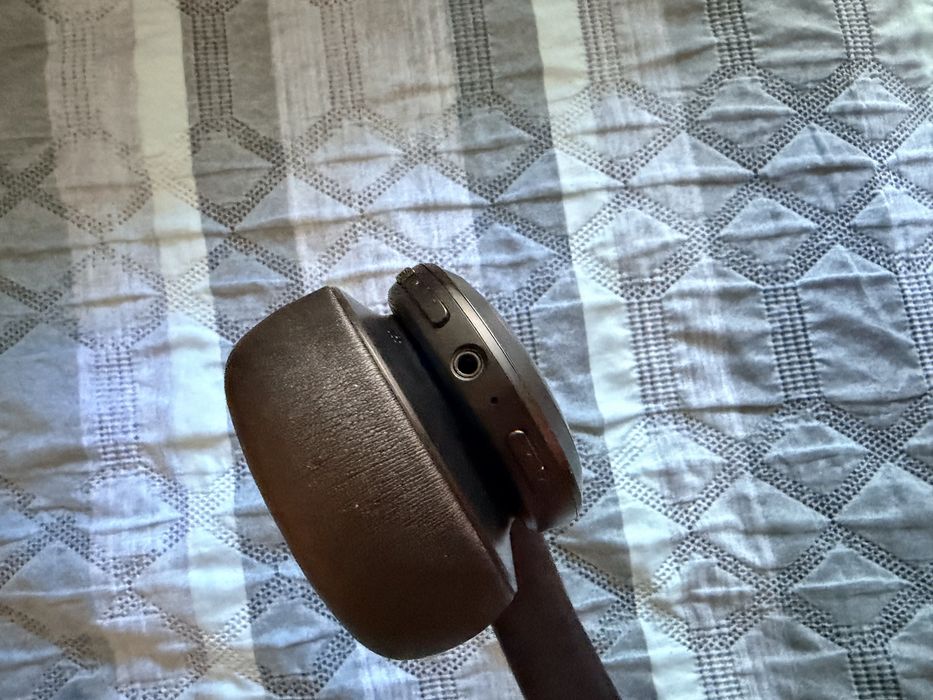Слушалки JBL Live 770nc