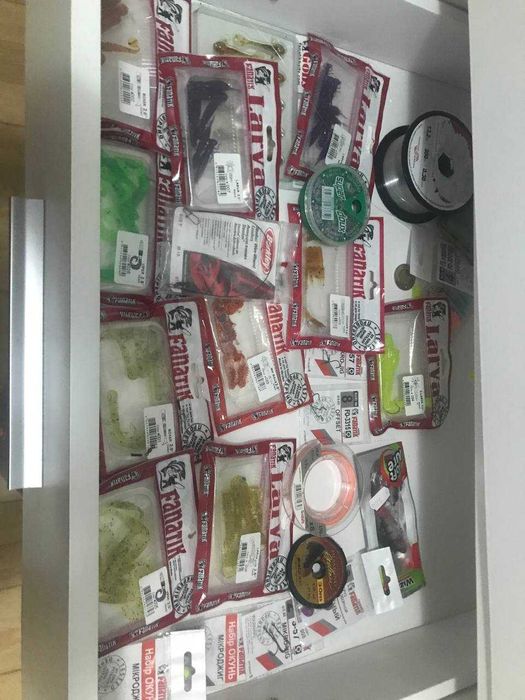 Lansetă completă + Mulinetă și accesorii - Stare foarte bună