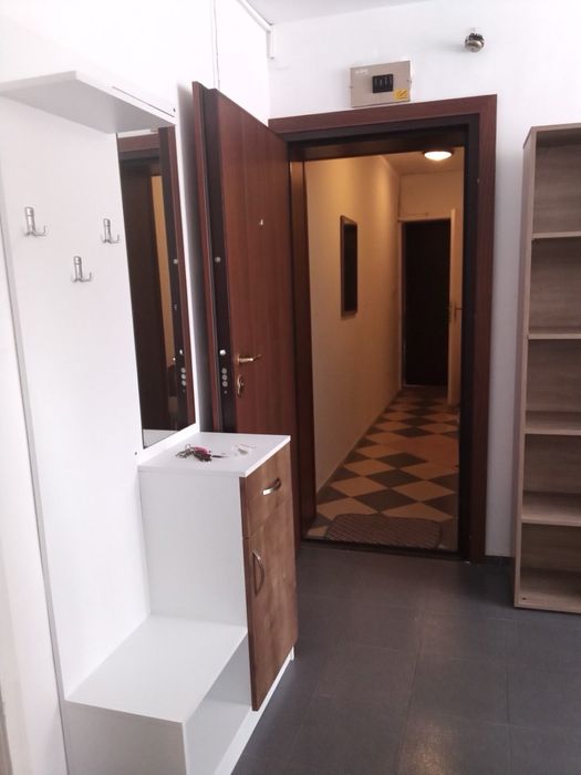 Дава под наем тристаен в Банишора ,София