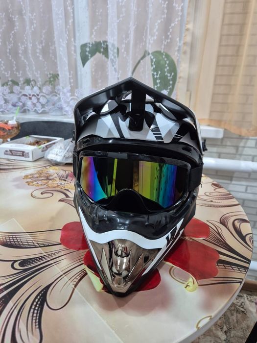 Шлем кроссовый FOX с очками