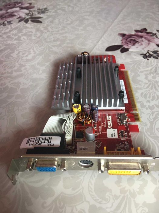 Видеокарта ASUS AMD Radeon HD 3450 DDR2 DVI VGA PCI-Express