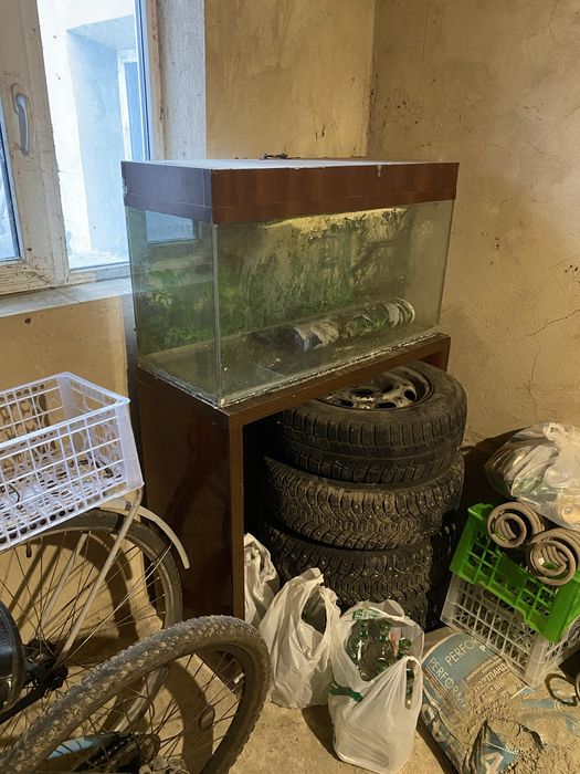 Продам аквариум объёмом 110–120