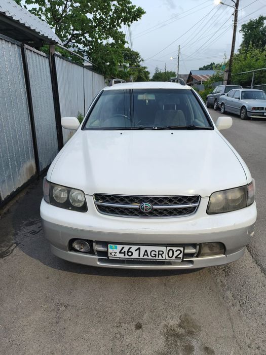 Продам Nissan R nessa