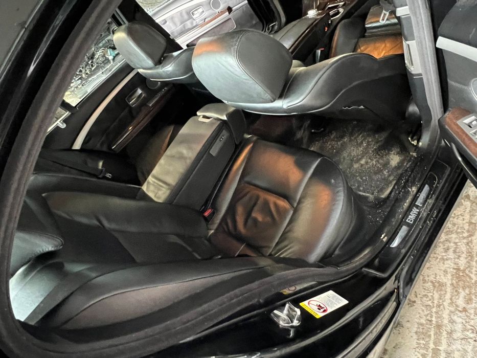 Bara/masca/spoiler spate Bmw seria 7 E65