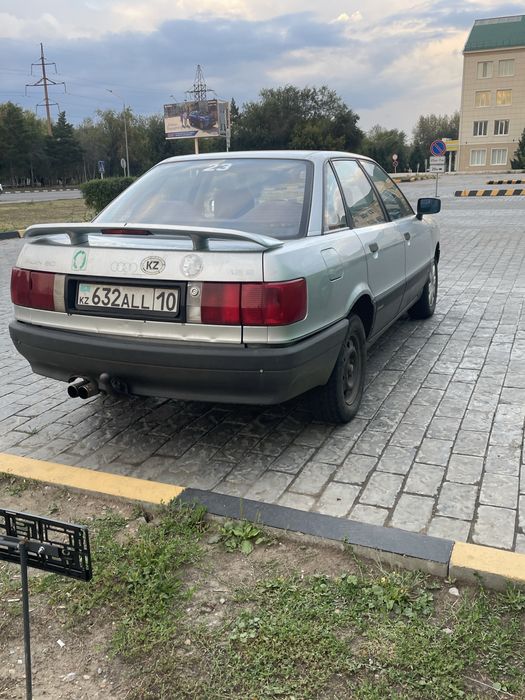 Продам Ауди 80 б3