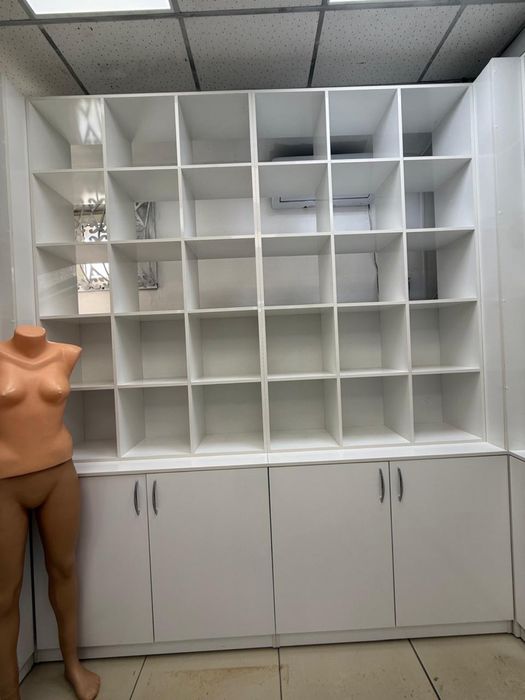 Шакф для сумок и шапок