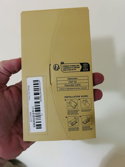 Vand 6 foli de sticla pentru iphone 11