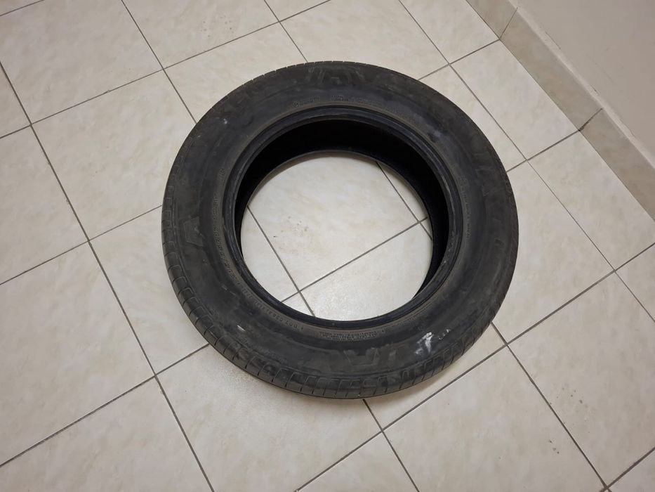 Продам летние шины 215/65 R17