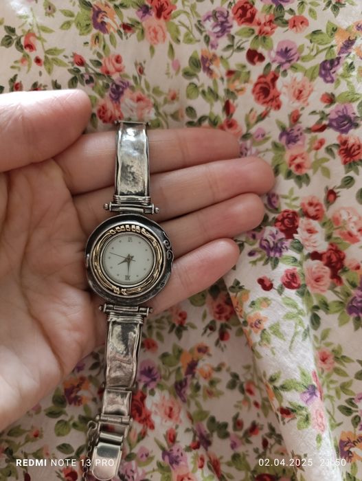 Часы  из  чистого серебра