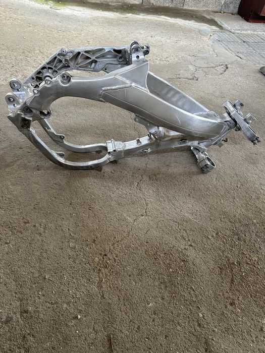 Части от CRF 450 2007(Рамка)