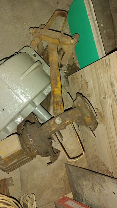 Продам тельфер 1 тонник