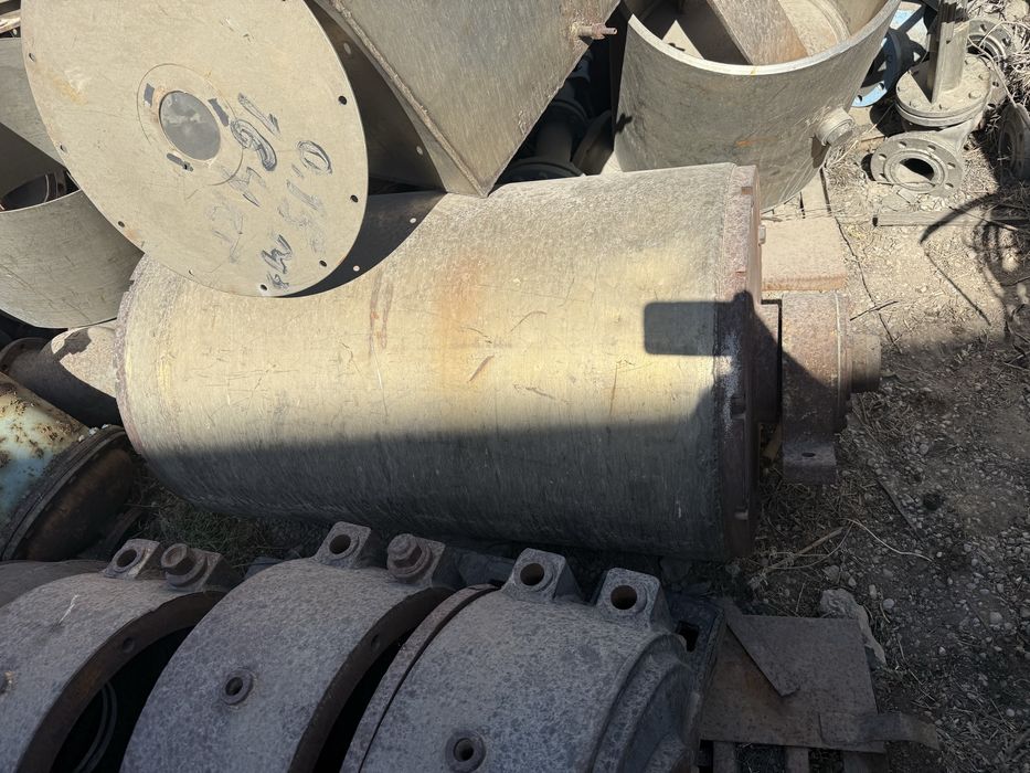 Барабан приводной. Бугель. Ролик конвеерный.