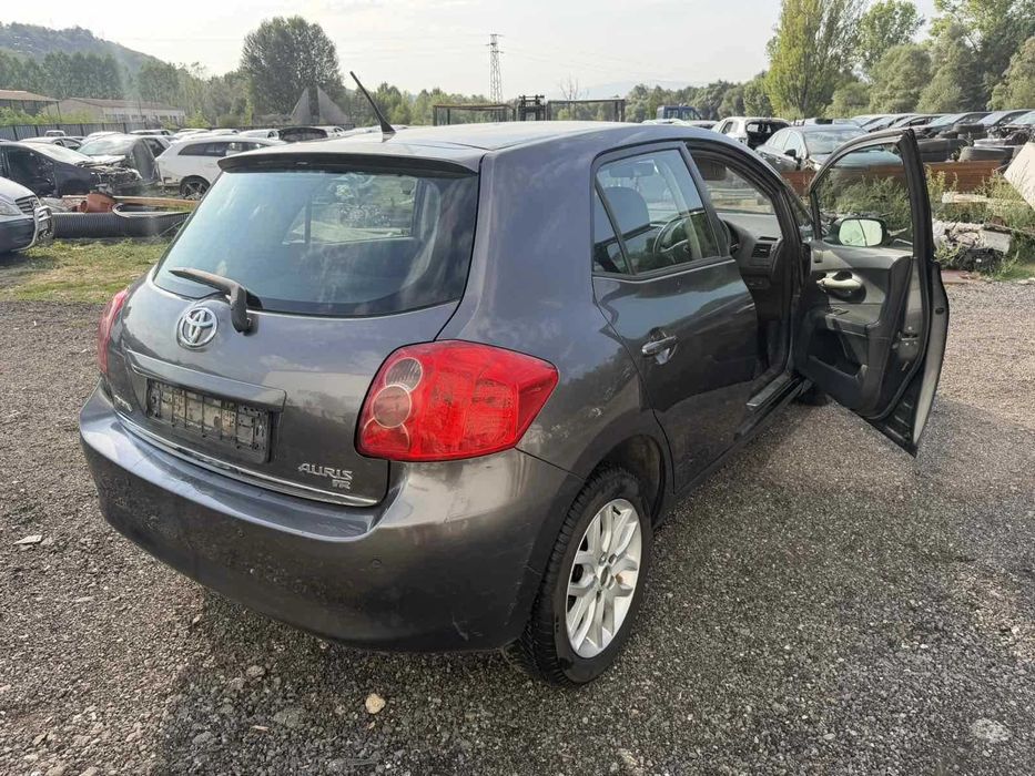 Toyota Auris 1.6 124 Dual VVT-i, 2007г НА ЧАСТИ