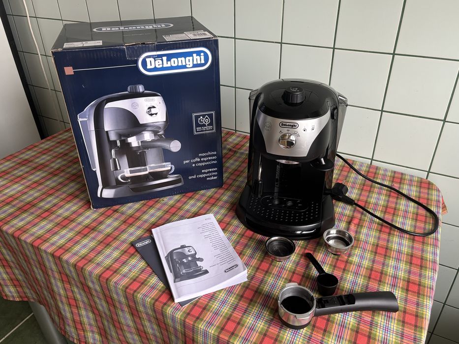 Espressor Delonghi EC221.B