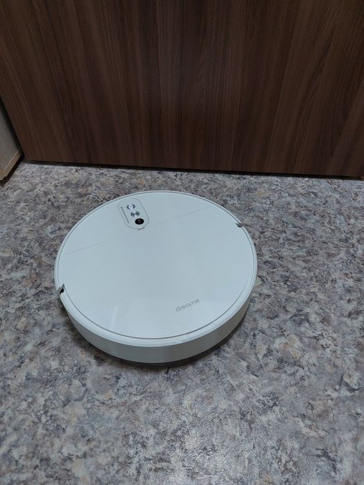 Продам робот пылесос