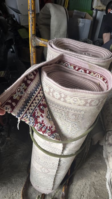 Срочно продам разное ковры