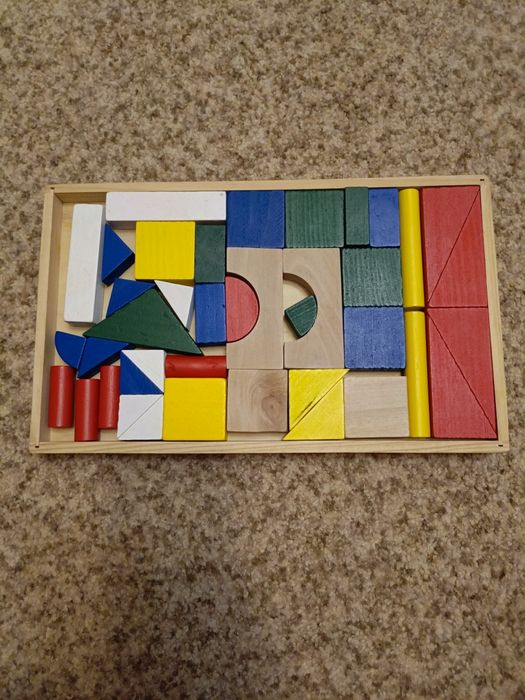 Продам деревянный конструктор