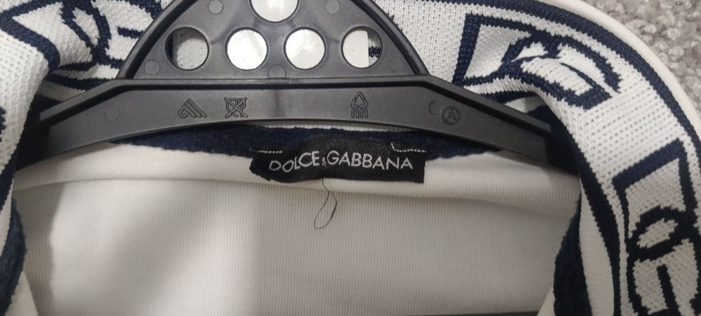 Продам дольче Габбана зипку