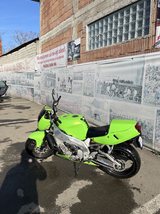 Yamaha 750R YZF 125 cp