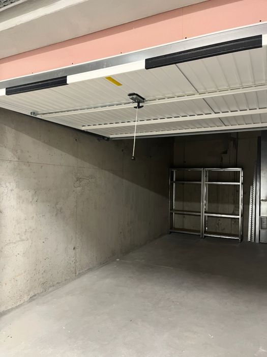 Дава се под наем Гараж / Паркомясто в София, Овча купел 2 - 20 кв.м за 35000 € - Снимка #3