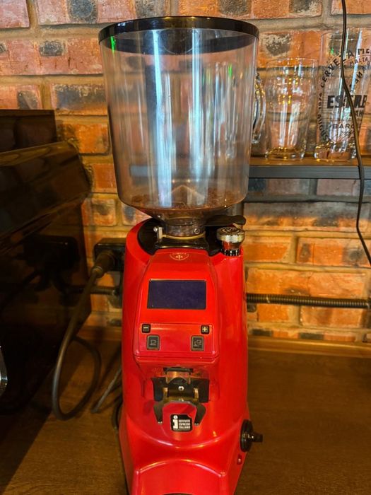 Кофемашина и кофемолка