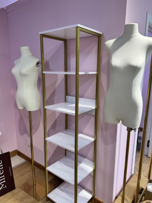 2 манекена для магазина одежды