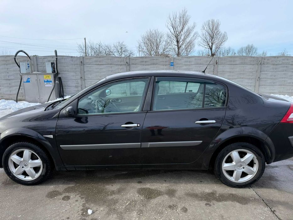 RENAULT Megane