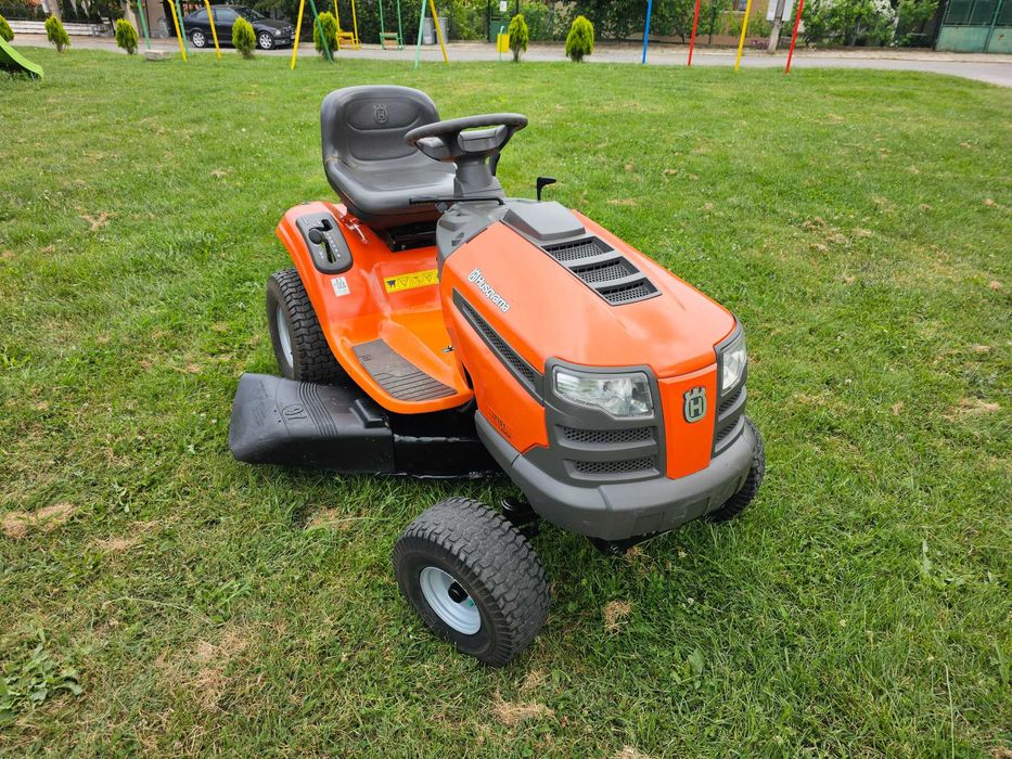 Тракторна Косачка HUSQVARNA / KOHLER. 15.к.с. ПЕРФЕКТНА