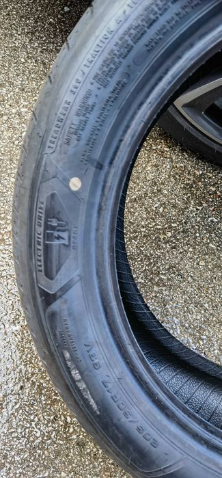 Чисто НОВИ 205 50 17 Goodyear