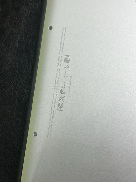 Lepotop macbook ( de reparat)