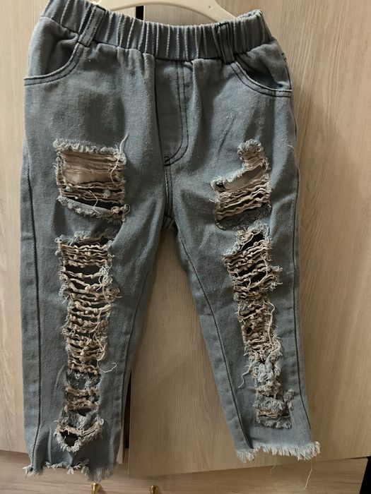 Продается платья для девочек