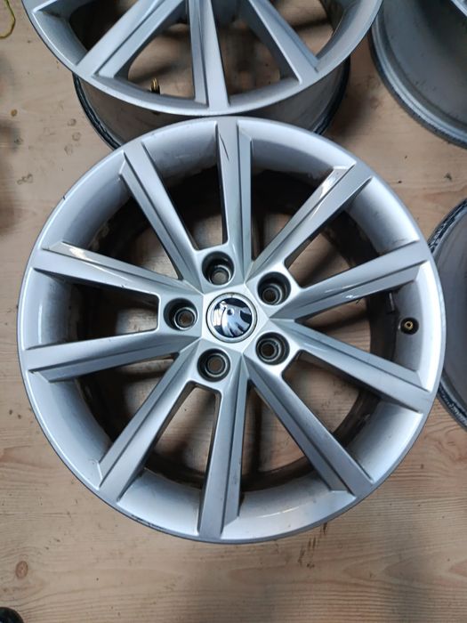 Jante 5x112 17  Skoda, audi, vw 225 45 17