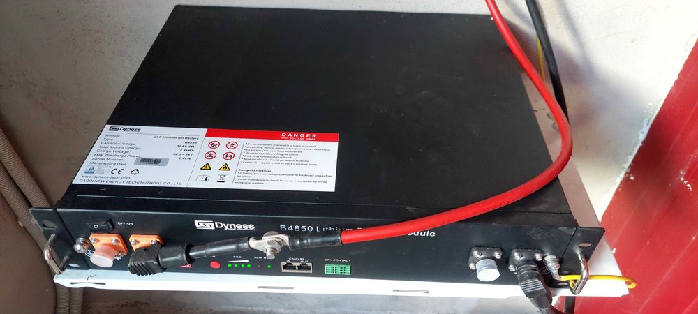Baterie Dyness B4850 2,4kw